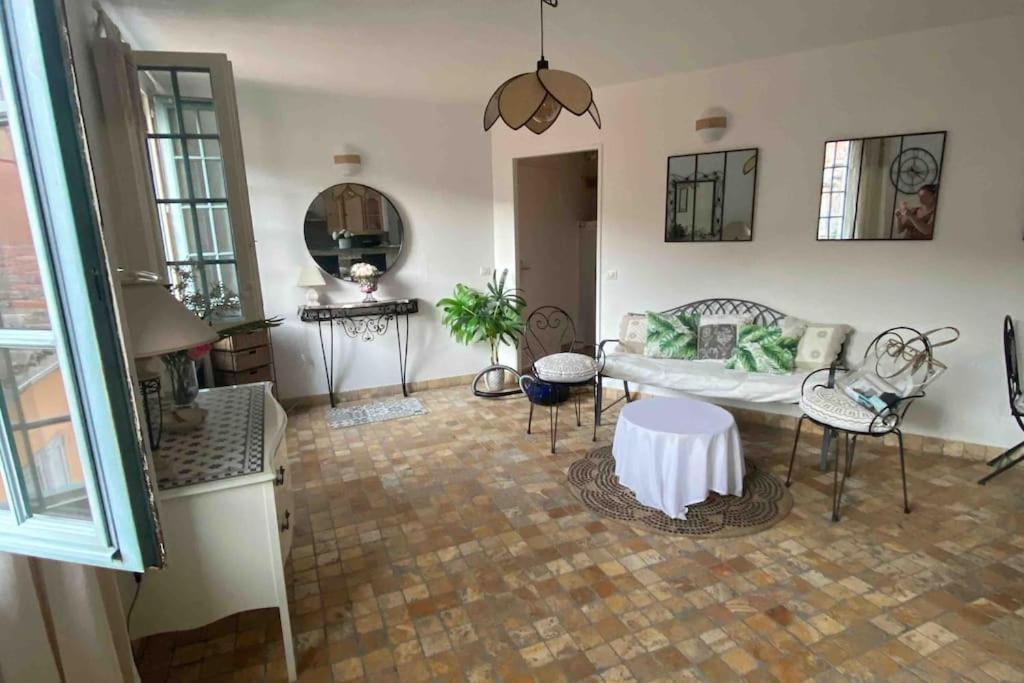 Grasse : Centre Ville Superbe Appartement 2 Chambres Exteriér fotografie